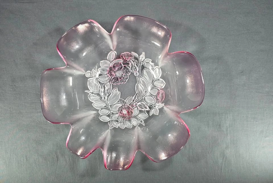 FROSTED GLASS BOWL RUFFLED RIM MIKASA ROSELLA