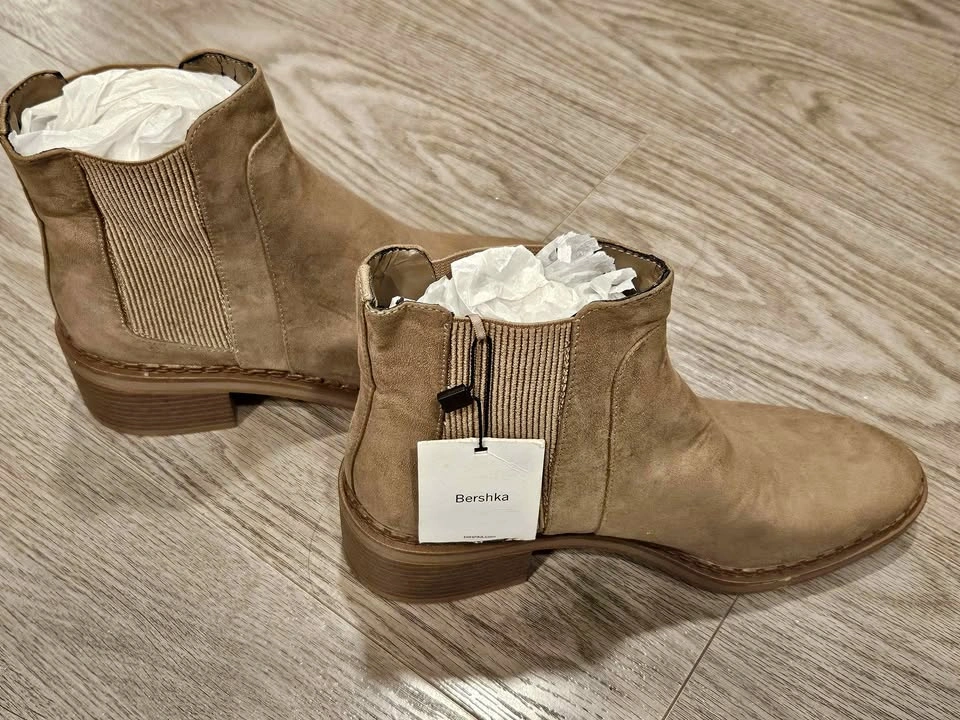 Berska Brand New Boots - Women's US Size 9