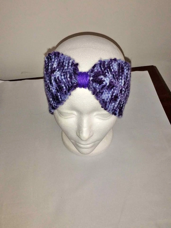 Homemade knit headband