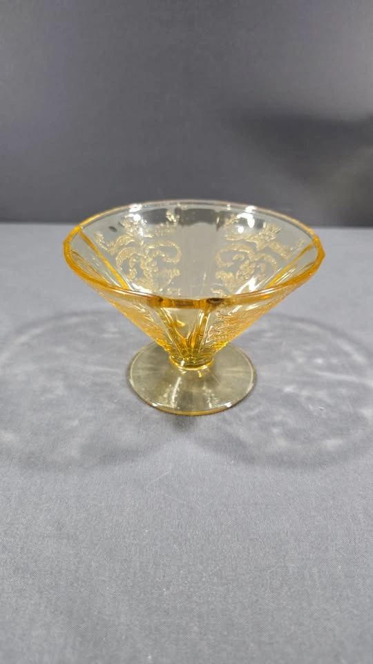 Yellow Floral Glass Footed Bowl & 3 Cups Madrid Pattern - photo 4