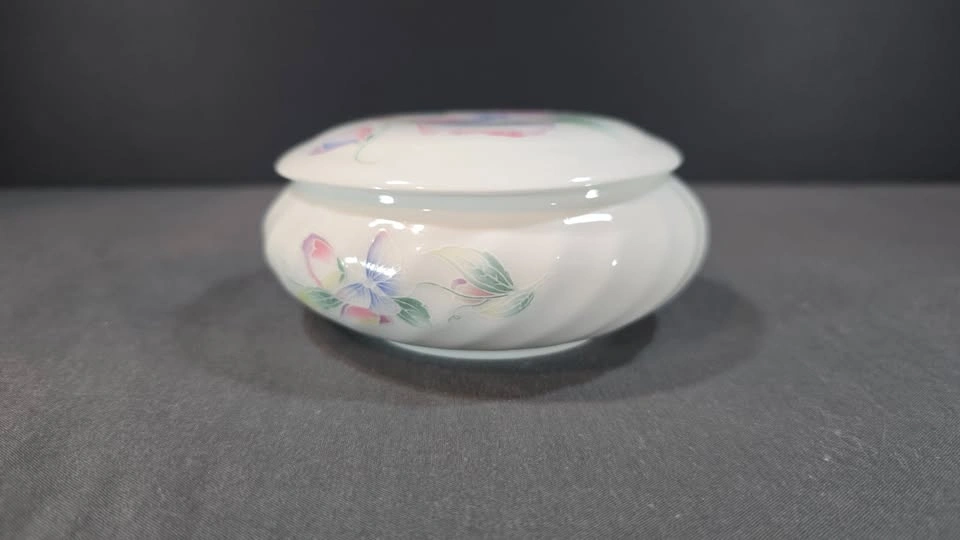 FINE BONE CHINA TRINKET BOX LITTLE SWEETHEART BY ANSLEY - photo 4