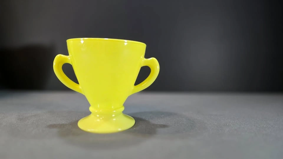 Hazel Atlas Chartreuse Yellow Platonite Creamer & Sugar Set - photo 2