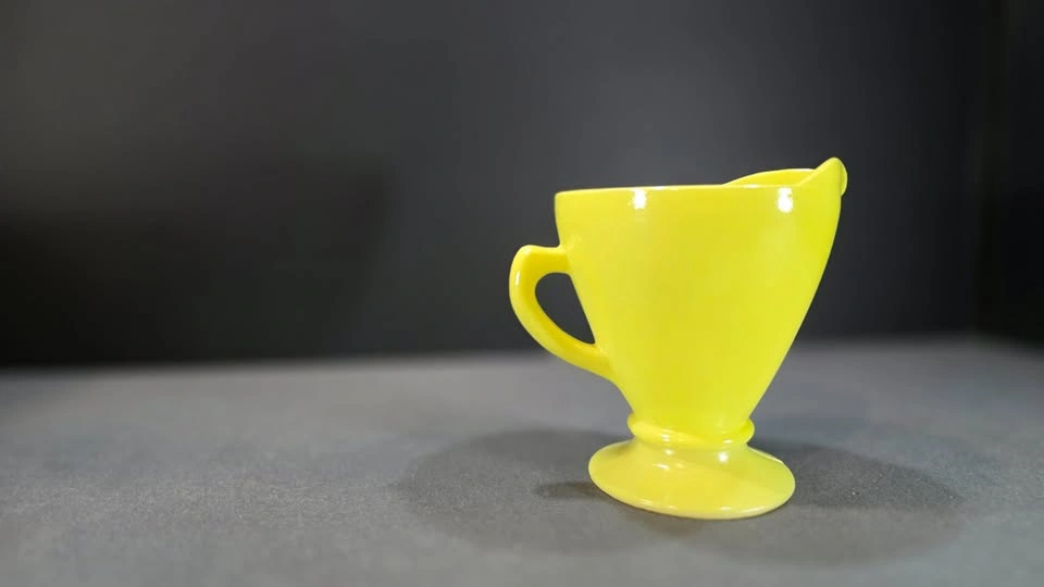 Hazel Atlas Chartreuse Yellow Platonite Creamer & Sugar Set - photo 3