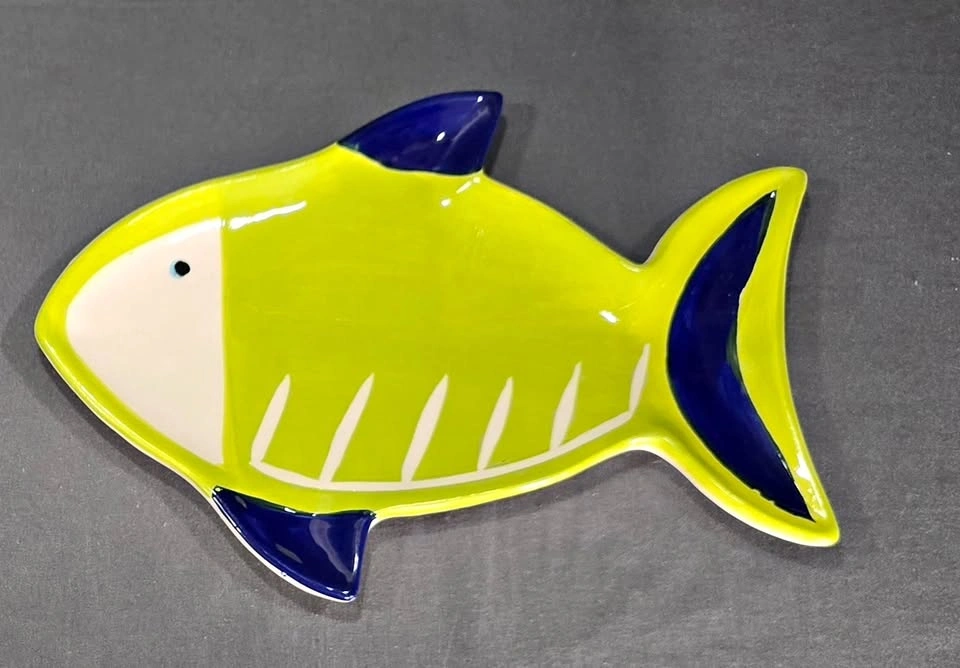 CERAMIC FISH-SHAPED SERVING DISH - LIME GREEN