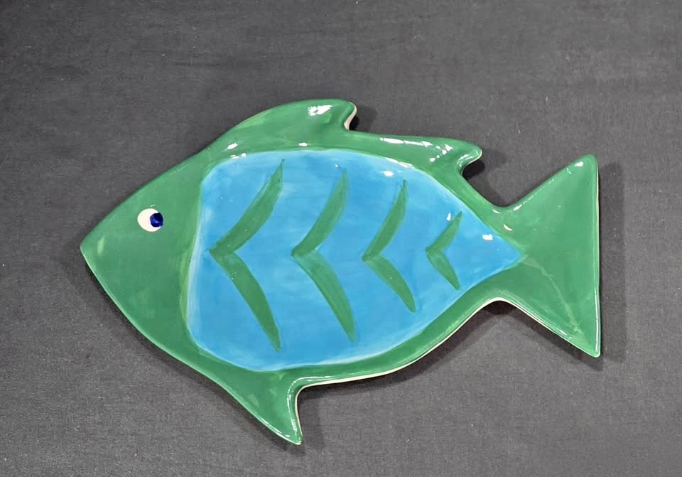 CERAMIC FISH-SHAPED SERVING DISH - SEA GREEN