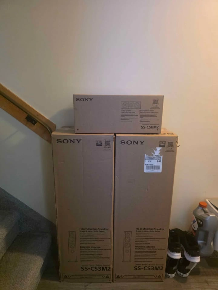 Sony SSCS3M2 Tower Speakers (Pair) + SSCS8M2 Center