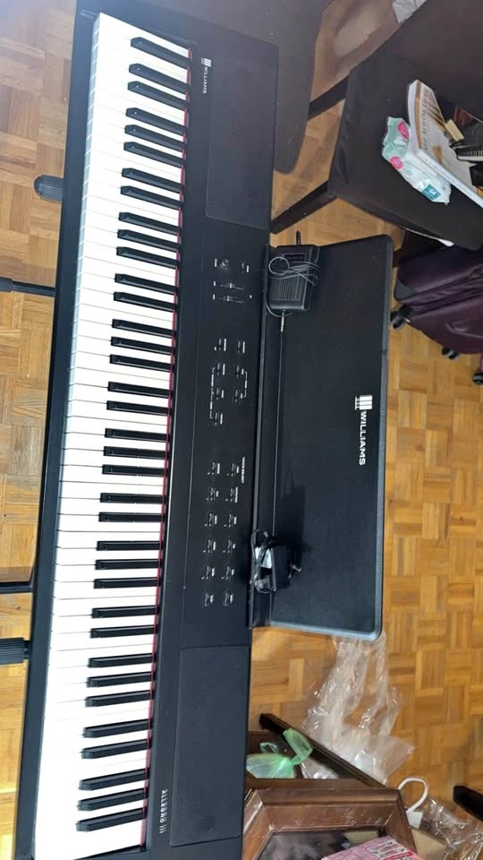 WILLIAMS ALLEGRO III digital piano keyboard