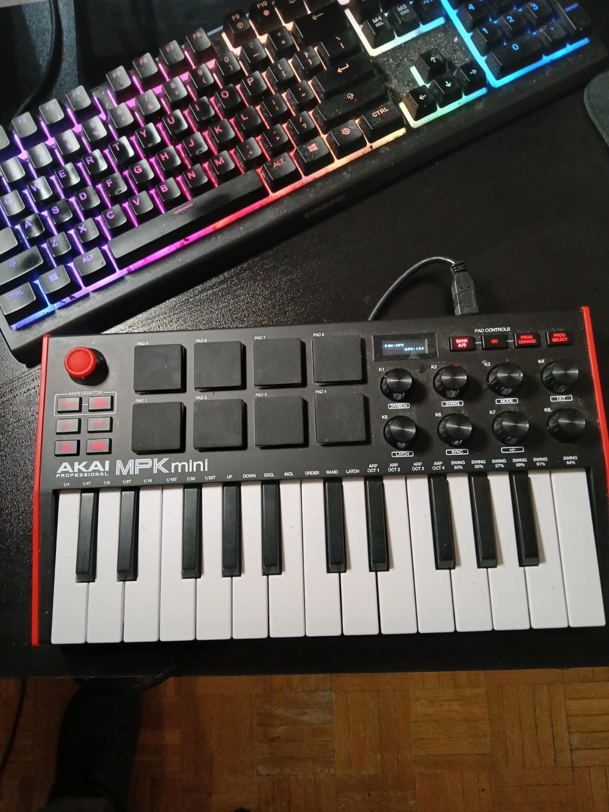AKAI MPK MINI MK2 MIDI KEYBOARD CONTROLLER