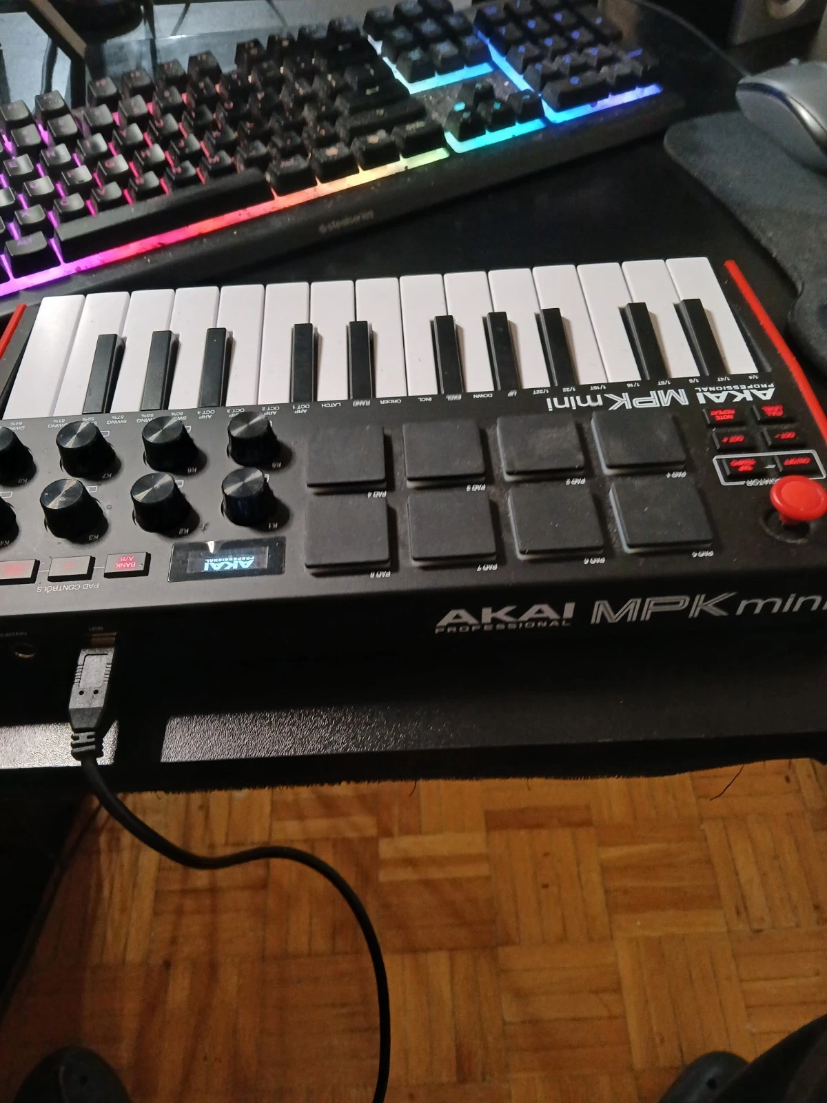 AKAI MPK MINI MK2 MIDI KEYBOARD CONTROLLER - photo 2