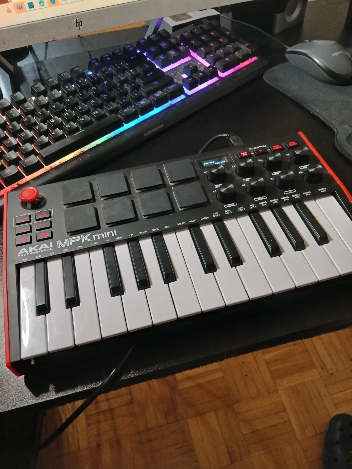 AKAI MPK MINI MK2 MIDI KEYBOARD CONTROLLER - photo 4
