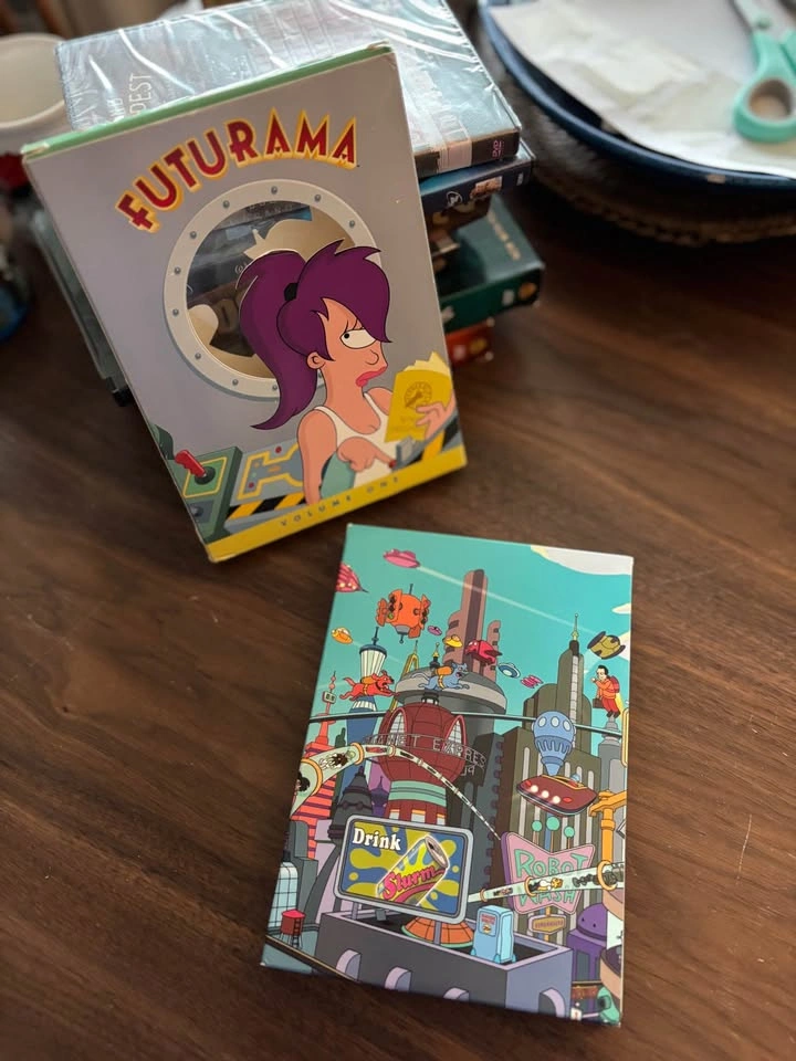 Futurama Volume One DVD Box Set - photo 3