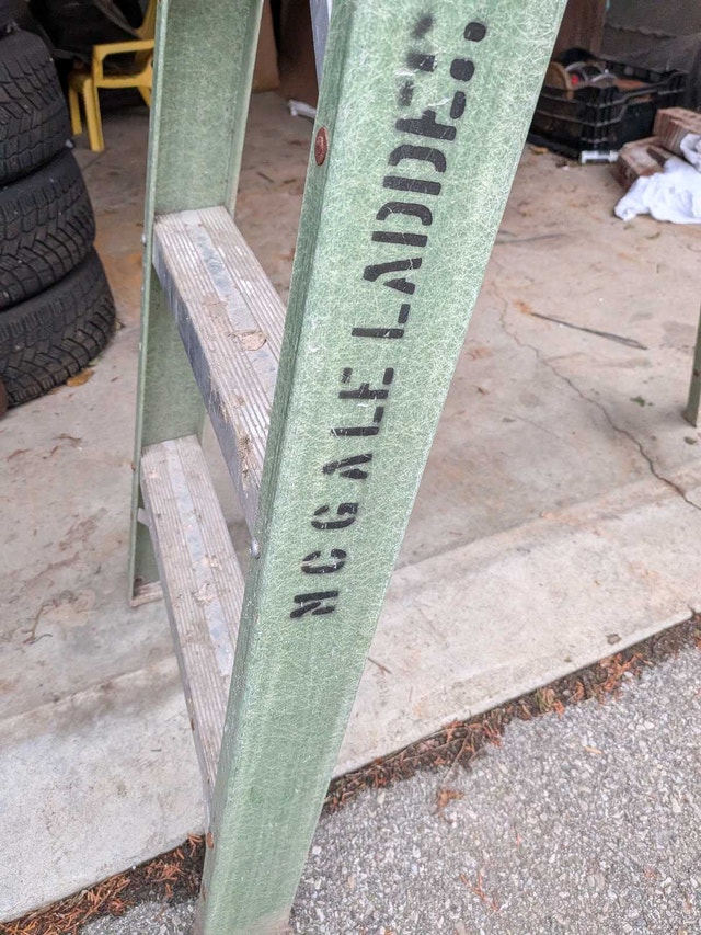 Used McGale Ladder - photo 3
