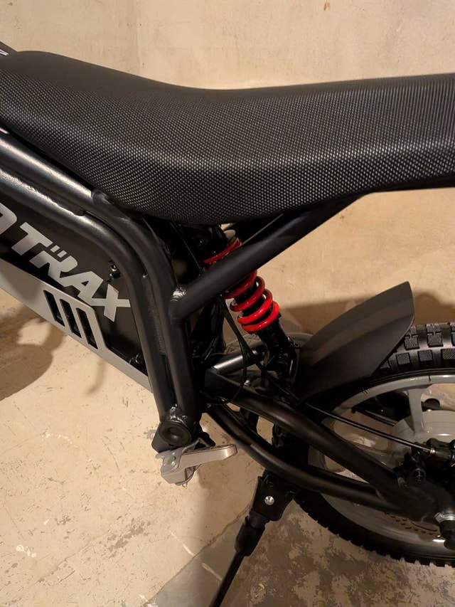 Brand New GoTrax Fitz 16 Electric Kids Dirt Bike - photo 3