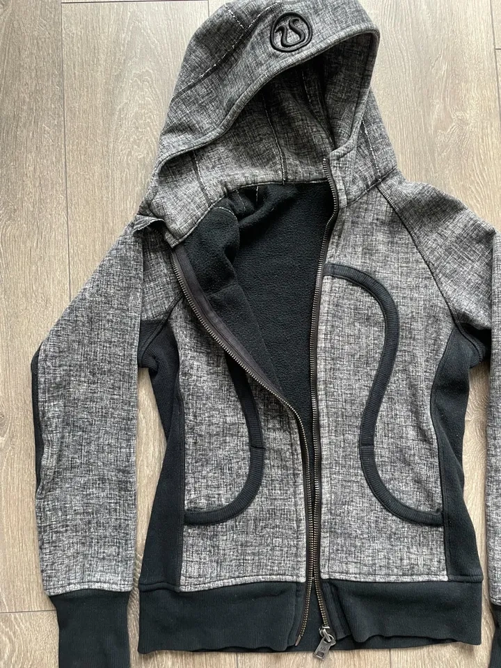 Lululemon Scuba Zip Hoodie Size M - photo 2