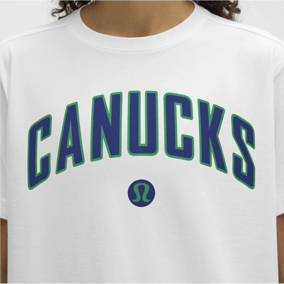 (NEW) Lululemon x Vancouver Canucks T-Shirt, Medium - photo 3