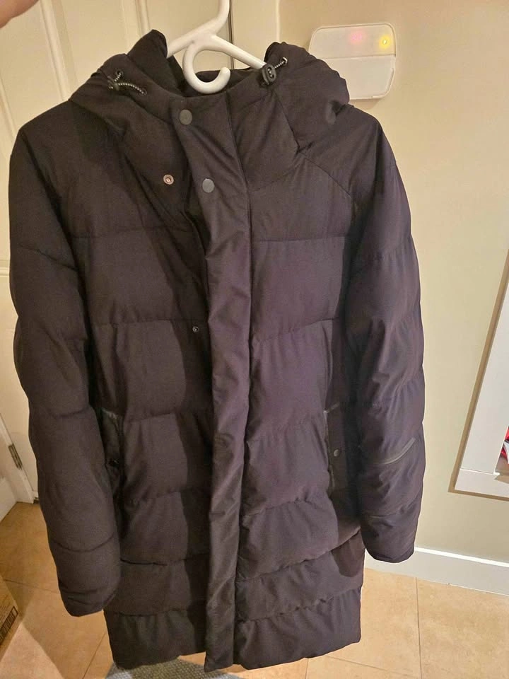 Long Puffer Jacket (Hummel) - Size 100 (M-L) - $24