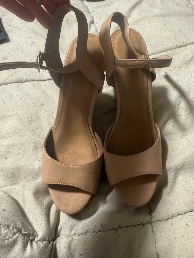 Wedges shoes