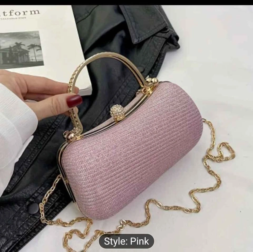 Elegant Women's Sequin Crossbody Bag - Golden Hardware - photo 4