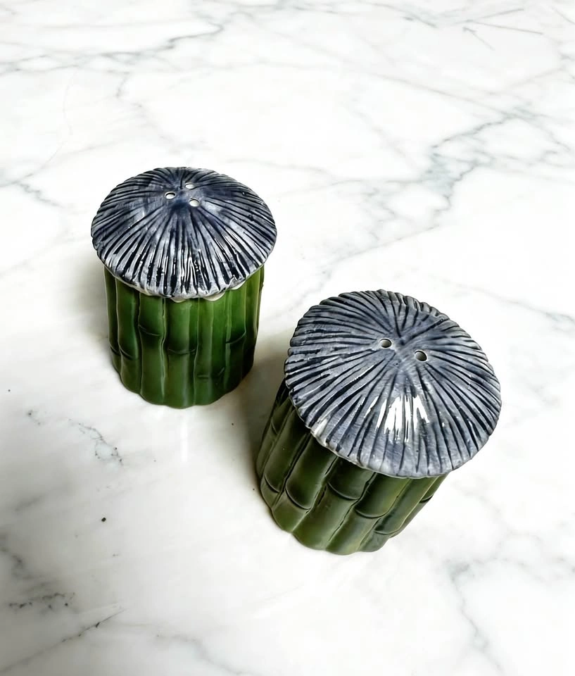 Vintage Cute Mushroom Salt and Pepper Shakers - photo 2
