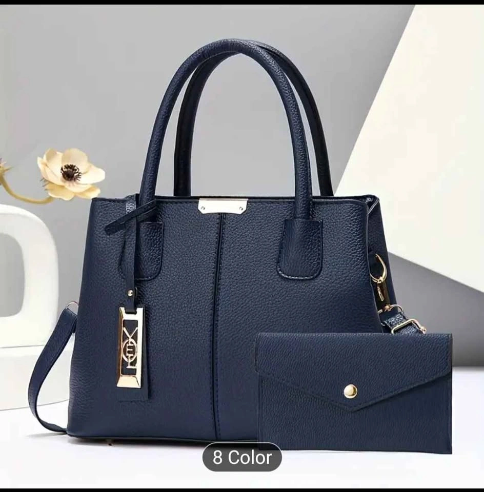 Women's Large Capacity Handbag - Elegant Tote with Golden Hardwa - photo 3