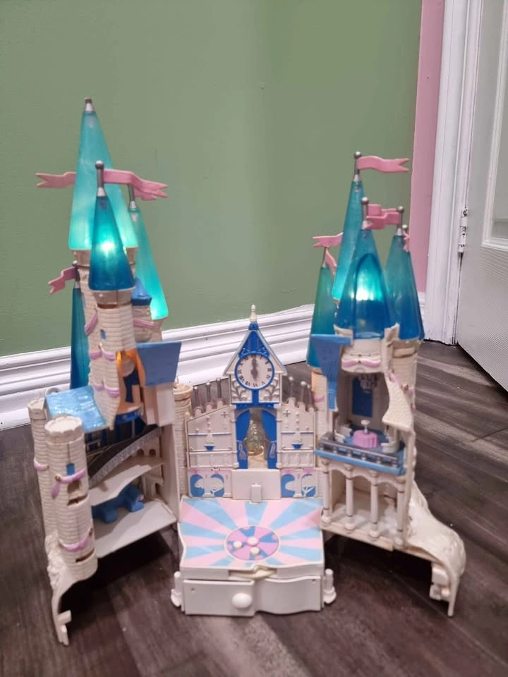 PollyPocket Trendmasters Cinderella Star Castle 1996 - photo 3
