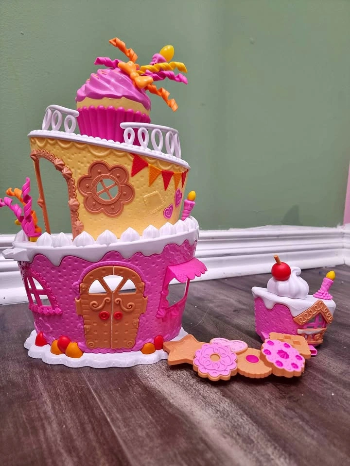 Lalaloopsy Minis Super Silly Party Musical Cake Playset 2015