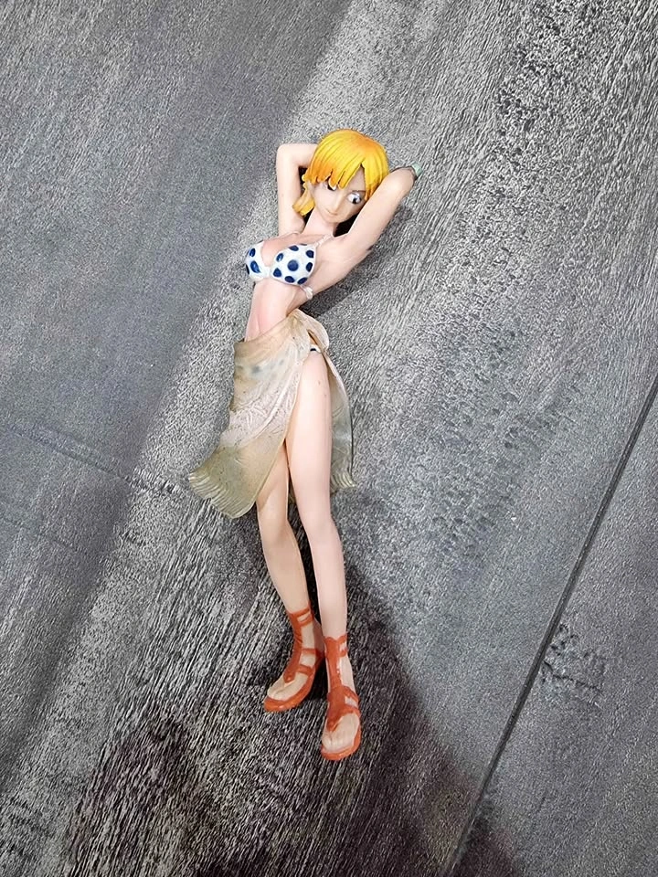 One Piece Nami Figure - SHIPPING AVAILABLE