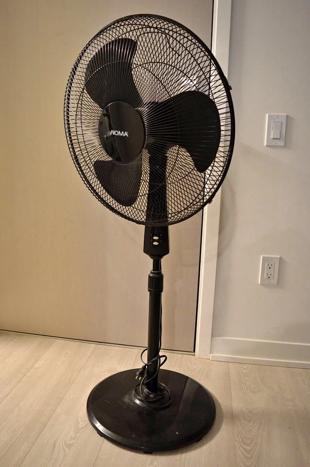 Standing Vertical Fan with Adjustable Height