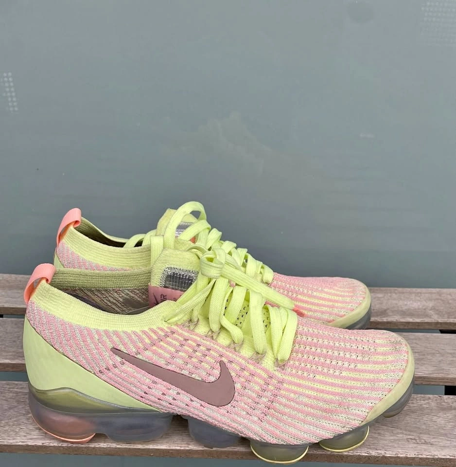 Nike Air Vapormax Flyknit 3 Womens Running Shoes Size 8.5