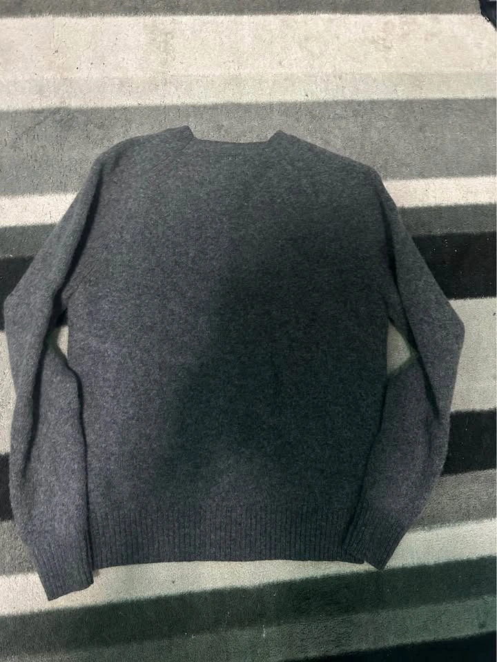 Uniqlo Wool Knit Sweater - photo 3