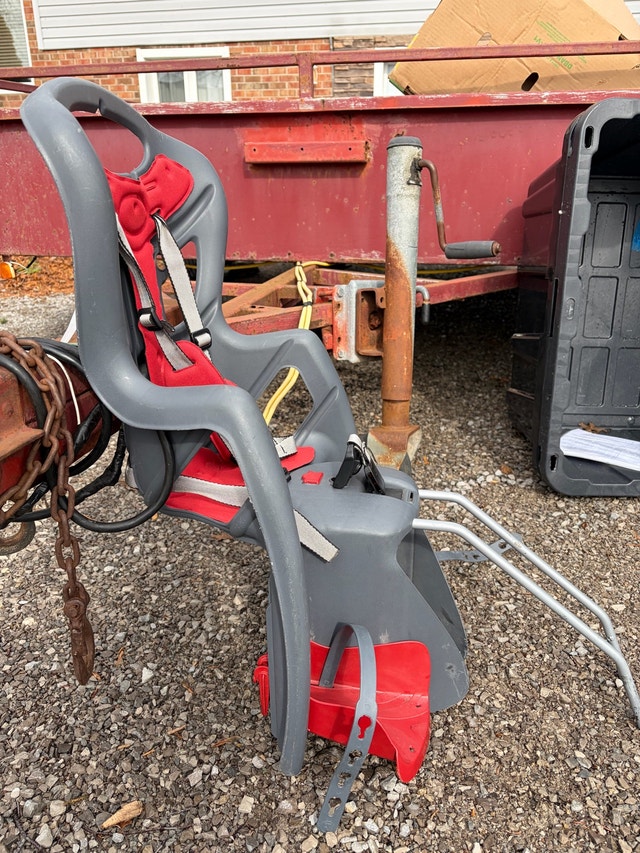 Rear child bicycle carrier - photo 4