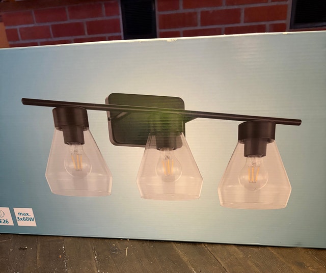 Black vanity light BNIB