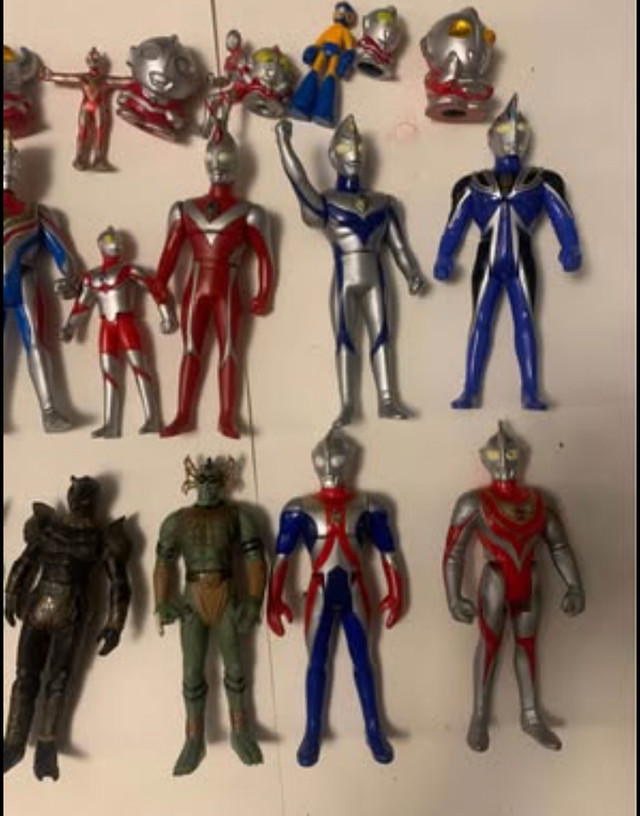 Vintage Ultraman figures - photo 3