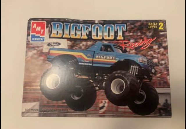 AMT Bigfoot Racing Model Kit