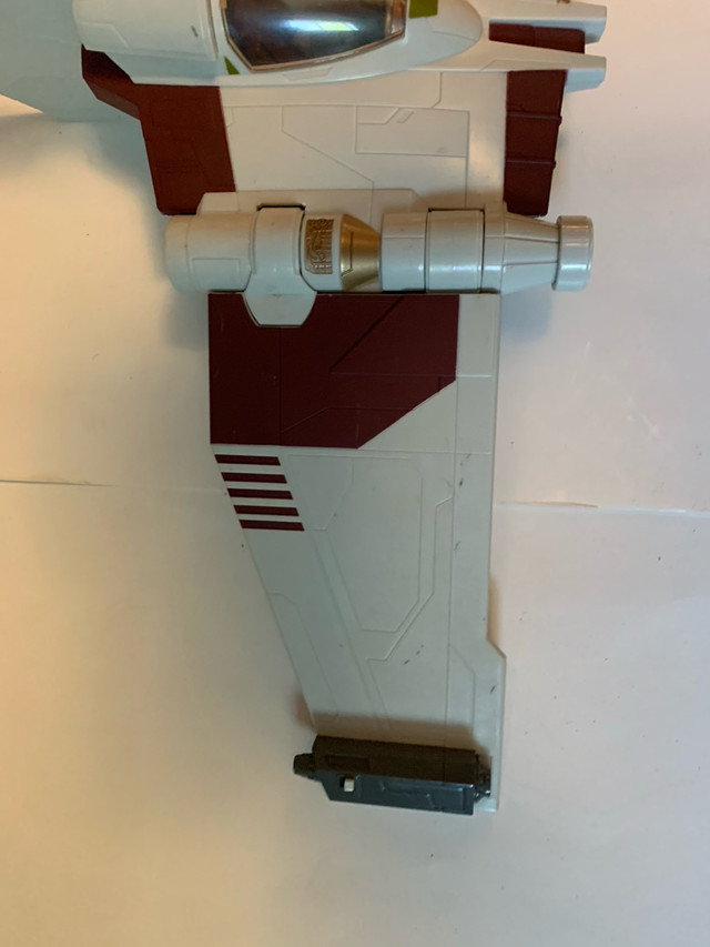 Star Wars V-19 TORRENT STARFIGHTER Hasbro - photo 3