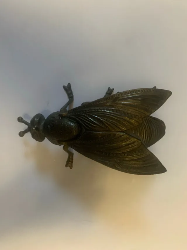 Metal bug thumbnail