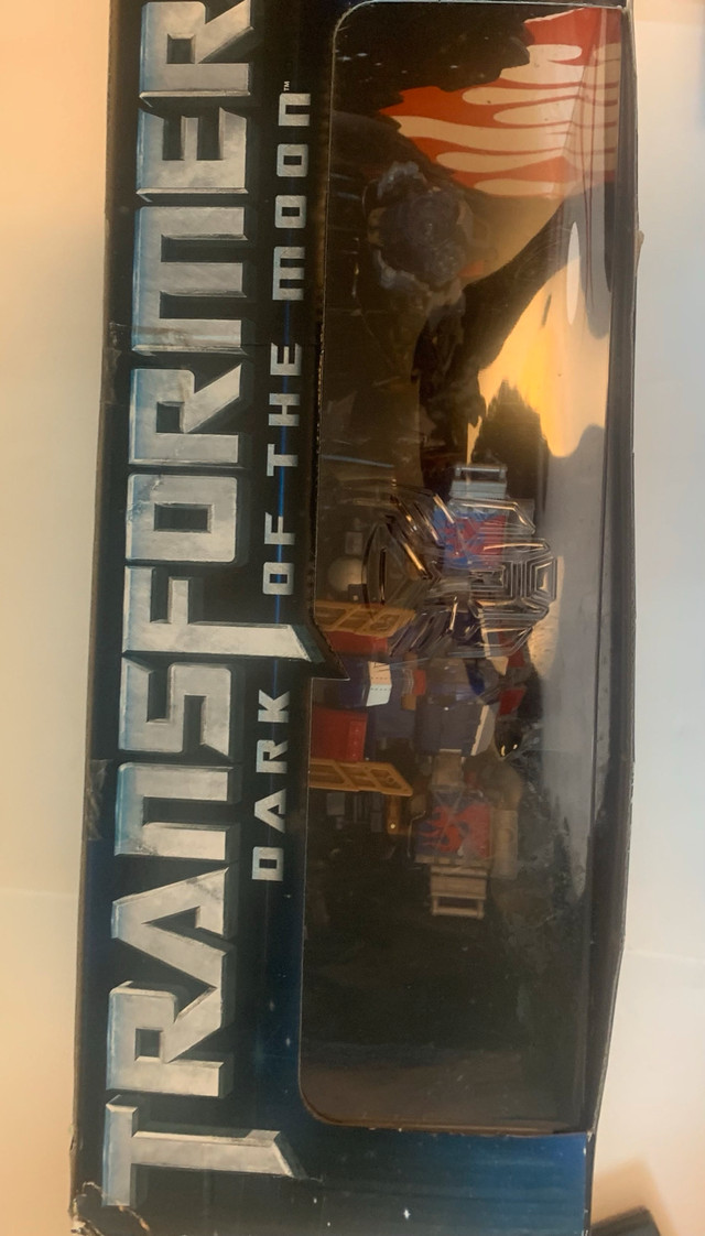 Transformers Dark of the Moon Ultimate Optimus Prime - photo 3