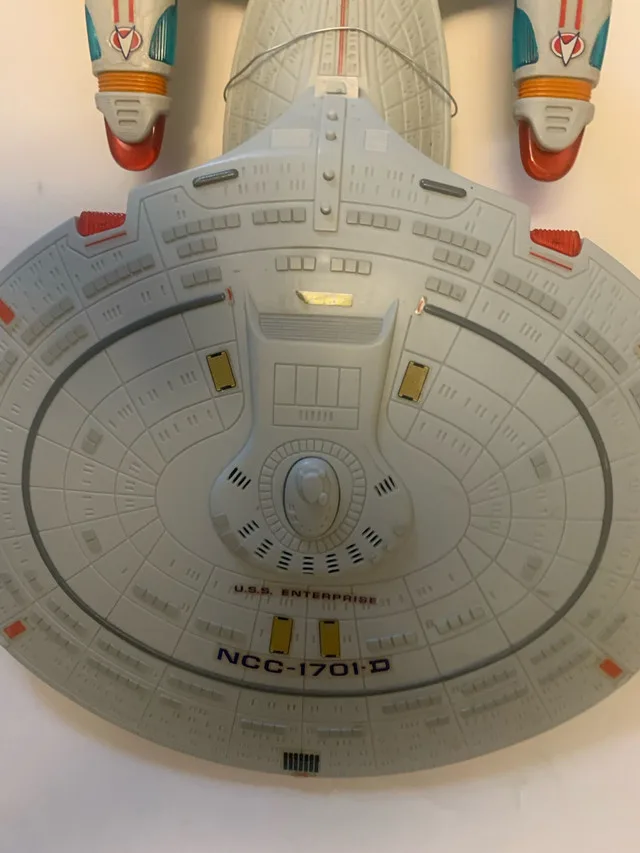 Starship Enterprise 1992 Playmates Star Trek image indicator(3)
