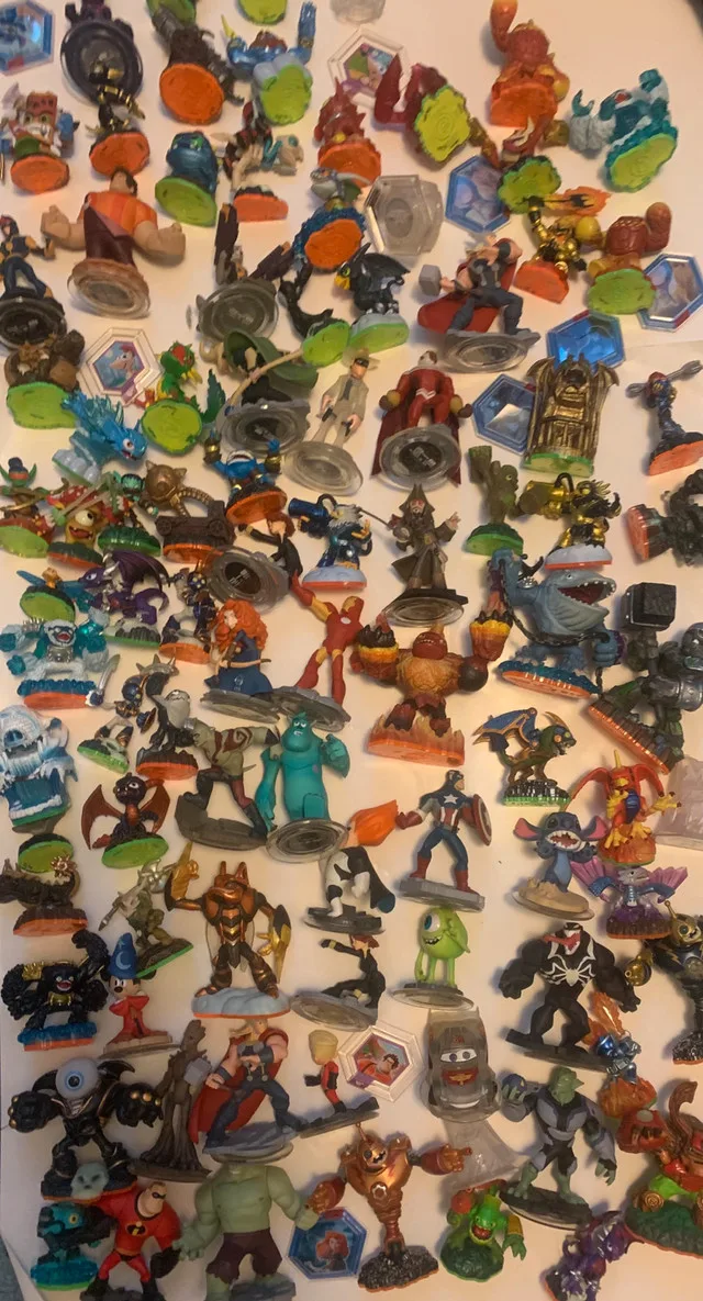 Disney Infinity & Skylanders thumbnail