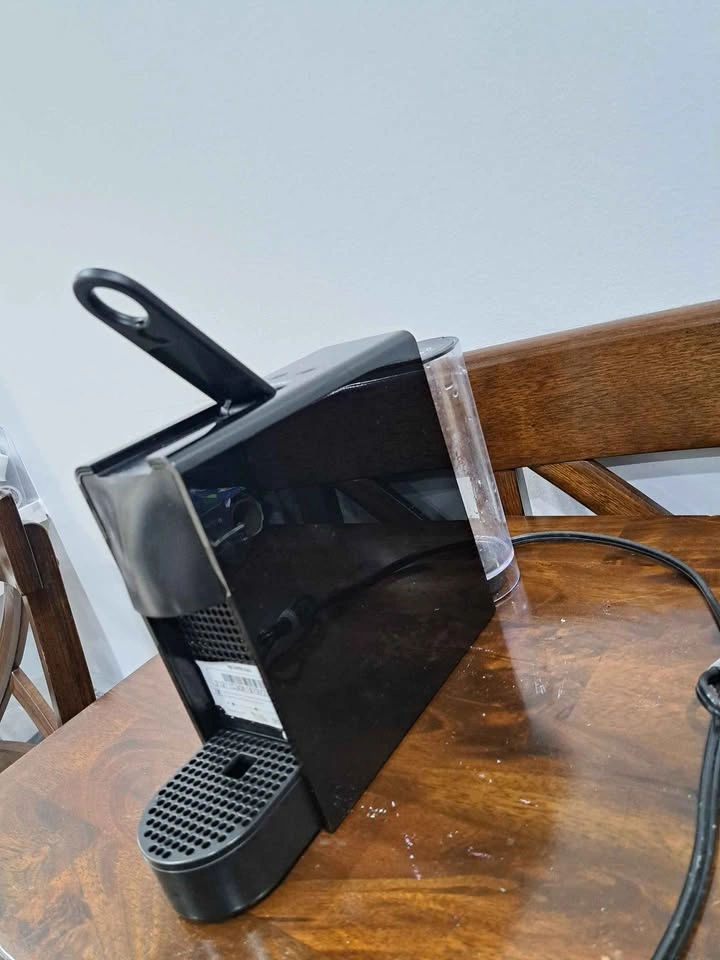 Nespresso Essenza Mini Coffee Machine - photo 2