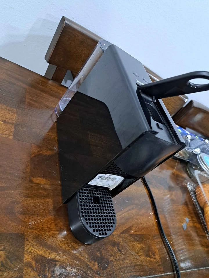 Nespresso Essenza Mini Coffee Machine - photo 3