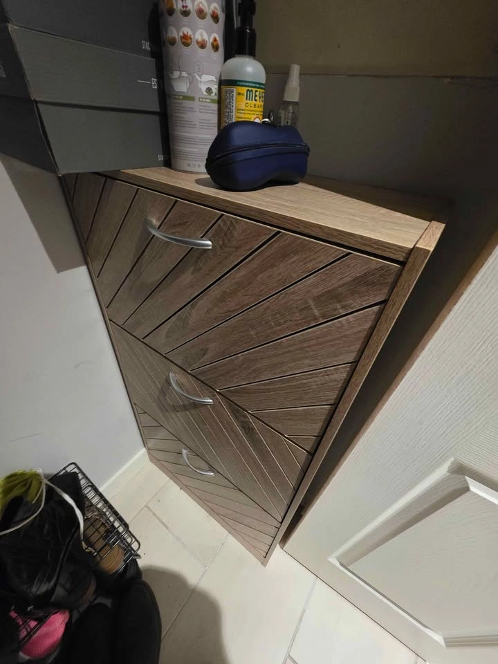 Shoe cabinet from Wayfair - great condition - photo 5