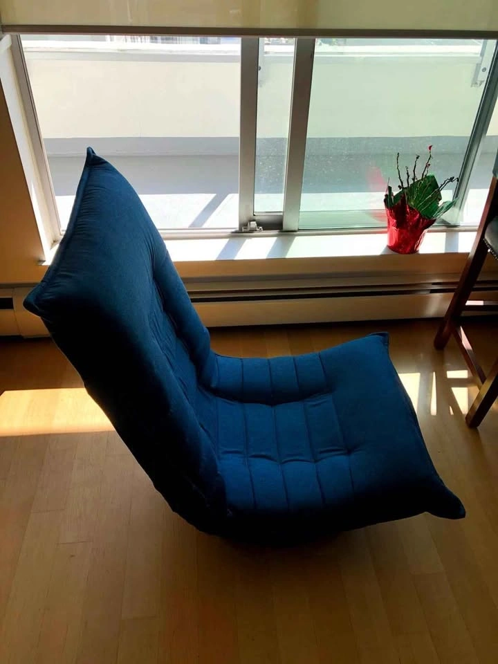 Upholstered adjustable low gaming and lounge chair - photo 2