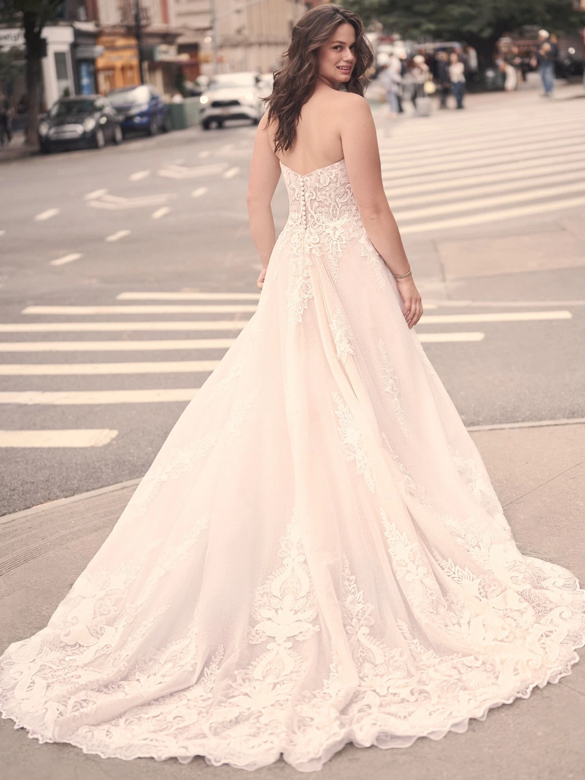 Maggie Sottero Wedding Dress Size 6 - Ivory, Sweetheart neckline - photo 4