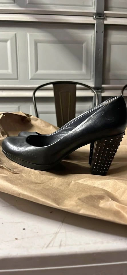 Vintage Kenneth Cole Studded Heels - Women’s size 7