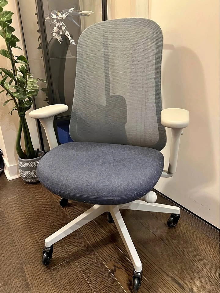 Herman Miller Lino Chair