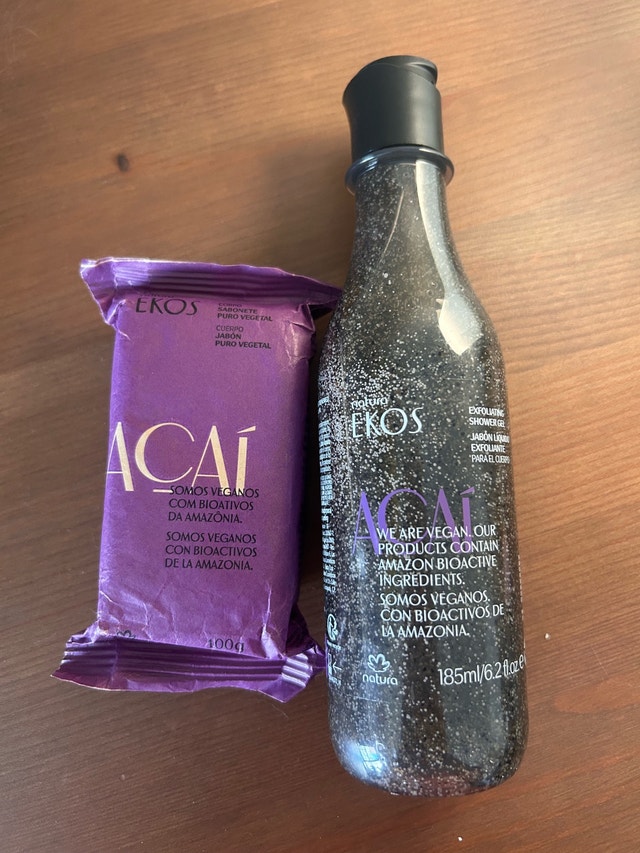 Natura Ekos Açaí Exfoliating Shower Gel & Bar Soap Set