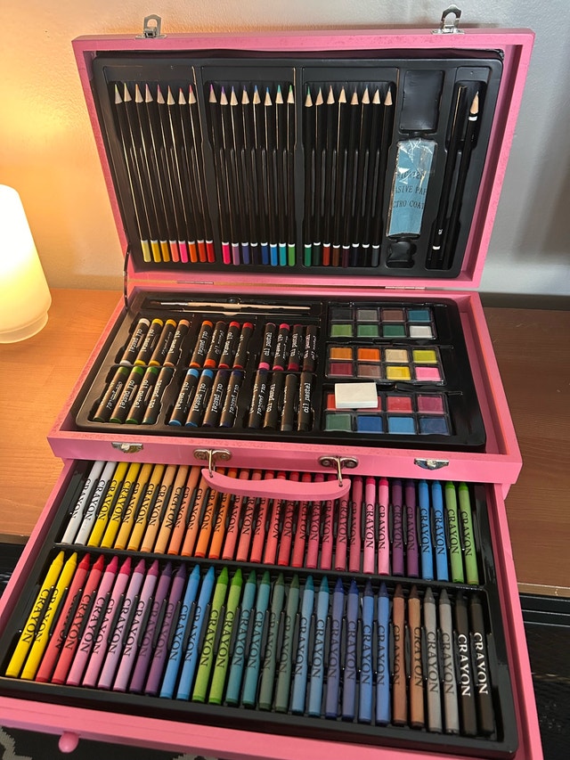 Deluxe Pink Wooden Art Set – 130+ Pieces (Like New)