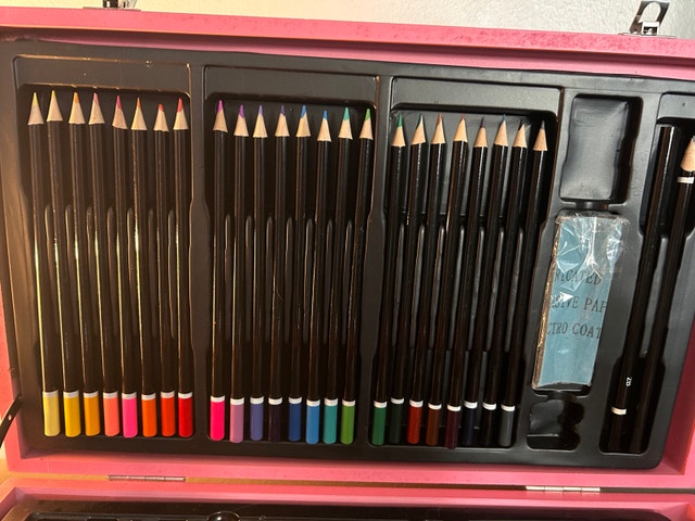 Deluxe Pink Wooden Art Set – 130+ Pieces (Like New) - photo 4