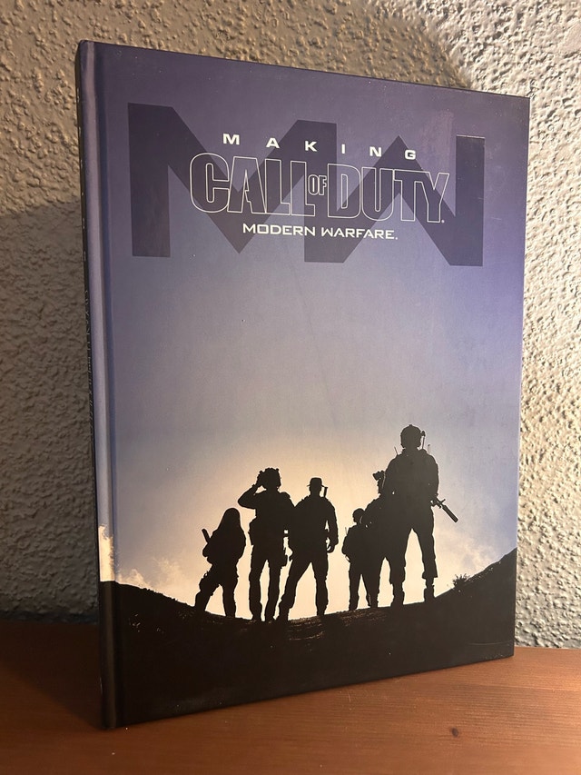 Making Call of Duty: Modern Warfare Hardcover Book